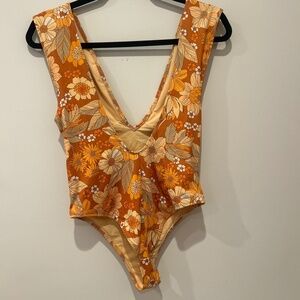 Retro Floral One-Piece Swimsuit - SiZE ( M)